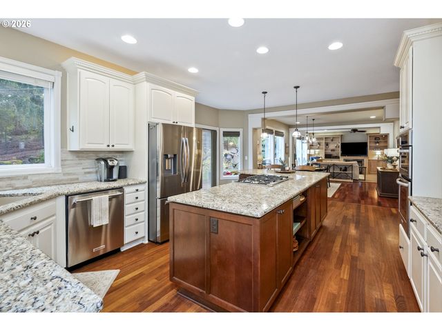 16520 Sw MARCILE Ln, Beaverton, OR 97007