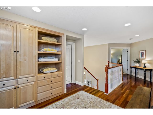 16520 Sw MARCILE Ln, Beaverton, OR 97007