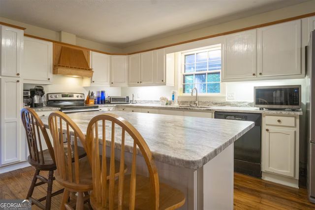 144 Fussen Strasse, Helen, GA 30545
