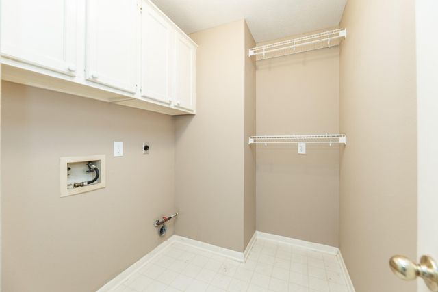 7111 Glenwood Drive, Sugar Land, TX 77479