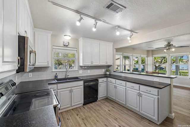 619 CLEAR COVE DR, Granite Shoals, TX 78654