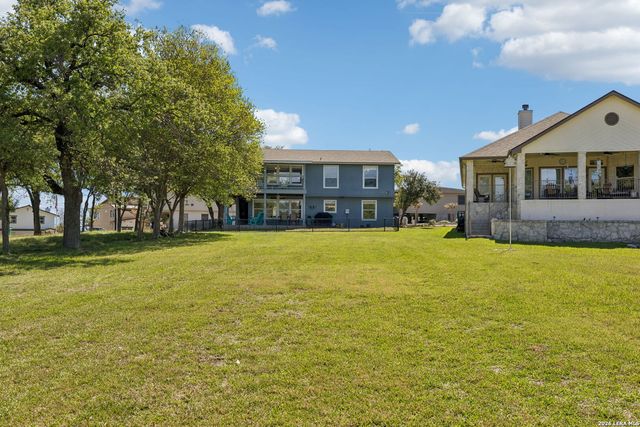 619 CLEAR COVE DR, Granite Shoals, TX 78654