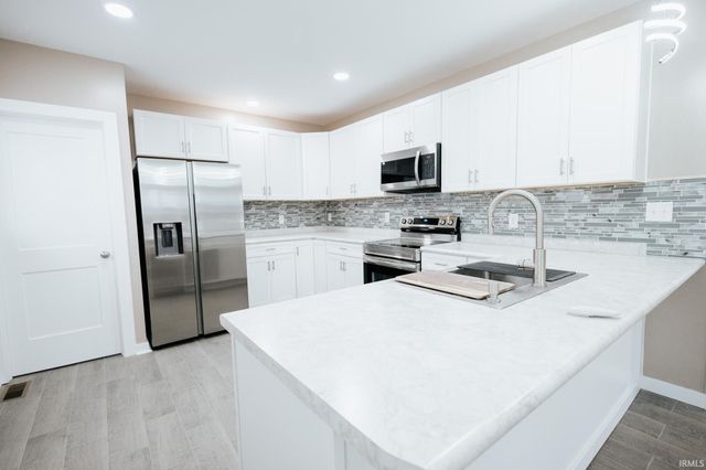 514 Lewis Avenue, Evansville, IN 47714