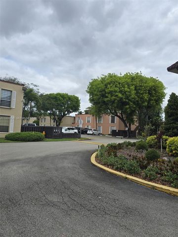 10786 N Kendall Dr D5, Miami, FL 33176