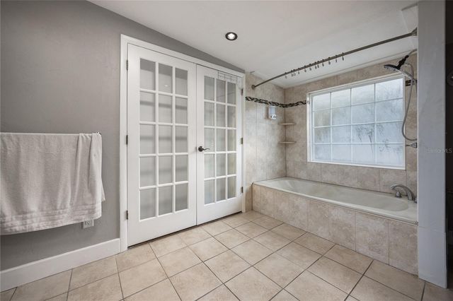 18420 HIGH SPRINGS MAIN STREET, High Springs, FL 32643