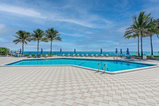 5200 N Ocean Drive 1401, Singer Island, FL 33404