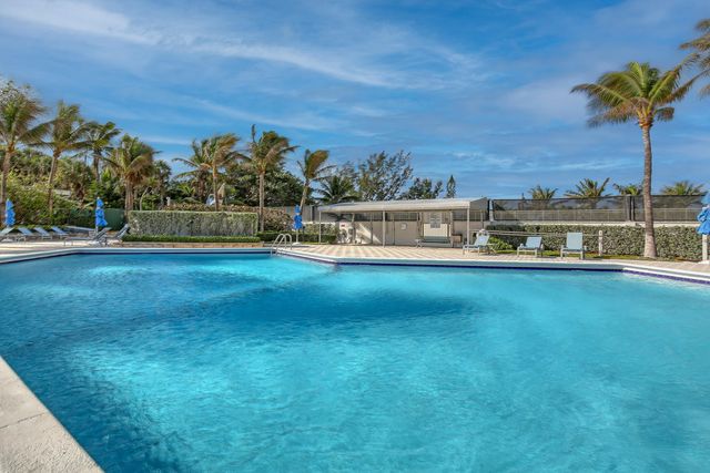 5200 N Ocean Drive 1401, Singer Island, FL 33404