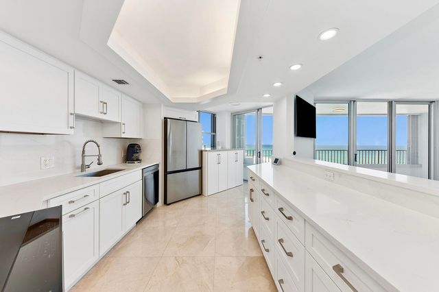 5200 N Ocean Drive 1401, Singer Island, FL 33404