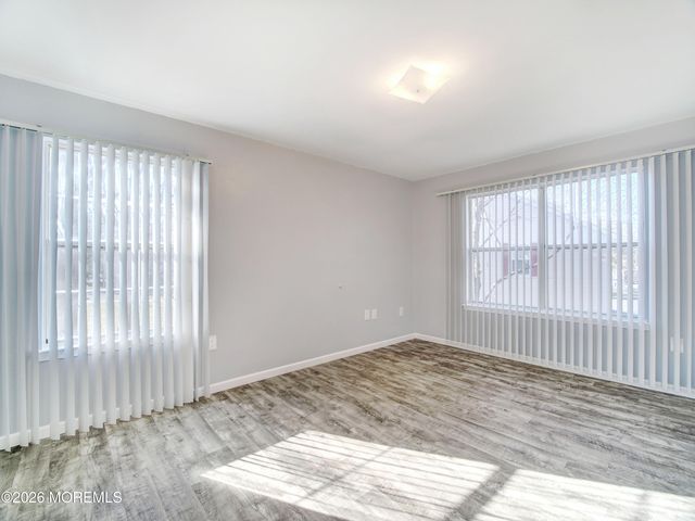 130 Applegate Lane 130, East Brunswick, NJ 08816