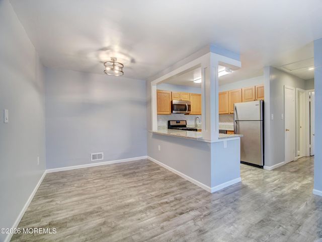 130 Applegate Lane 130, East Brunswick, NJ 08816