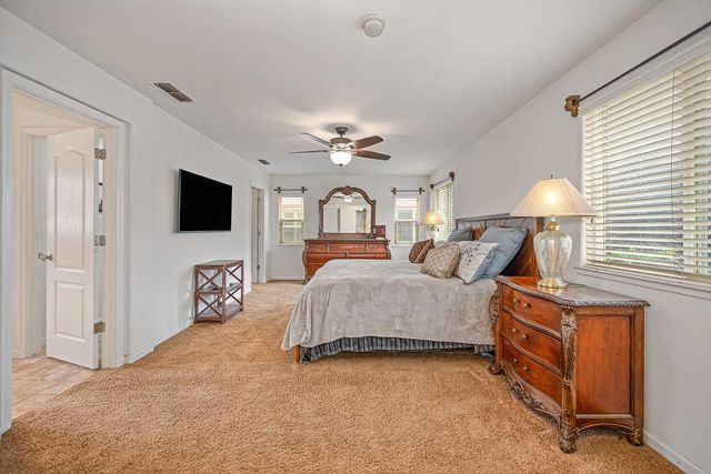 18 Bellows Pond Pl, Sacramento, CA 95835
