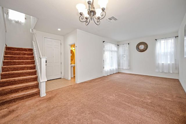 18 Bellows Pond Pl, Sacramento, CA 95835