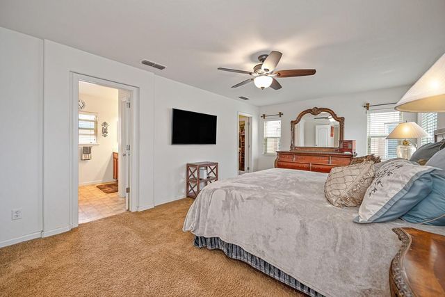 18 Bellows Pond Pl, Sacramento, CA 95835