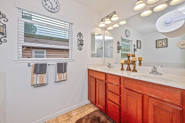 18 Bellows Pond Pl, Sacramento, CA 95835