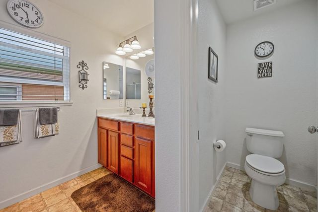 18 Bellows Pond Pl, Sacramento, CA 95835