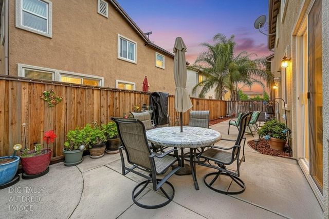 18 Bellows Pond Pl, Sacramento, CA 95835