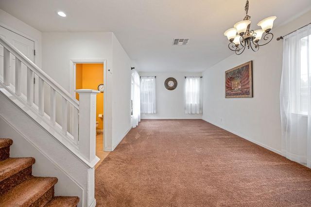 18 Bellows Pond Pl, Sacramento, CA 95835