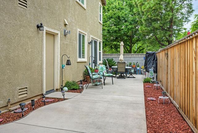 18 Bellows Pond Pl, Sacramento, CA 95835