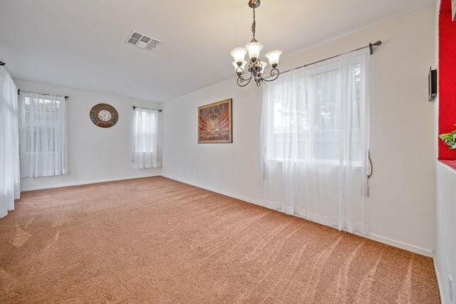 18 Bellows Pond Pl, Sacramento, CA 95835