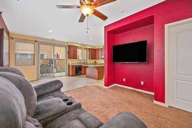 18 Bellows Pond Pl, Sacramento, CA 95835