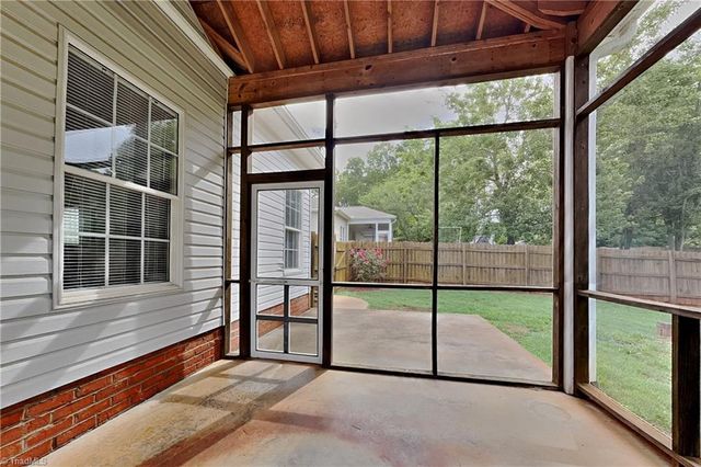 7260 Shadowridge Drive, Lewisville, NC 27023