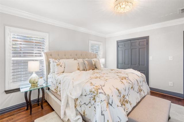 3217 Parkwood Drive, Houston, TX 77021