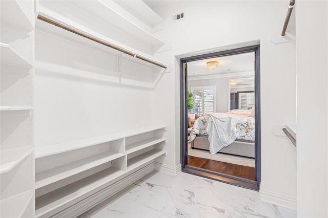 3217 Parkwood Drive, Houston, TX 77021