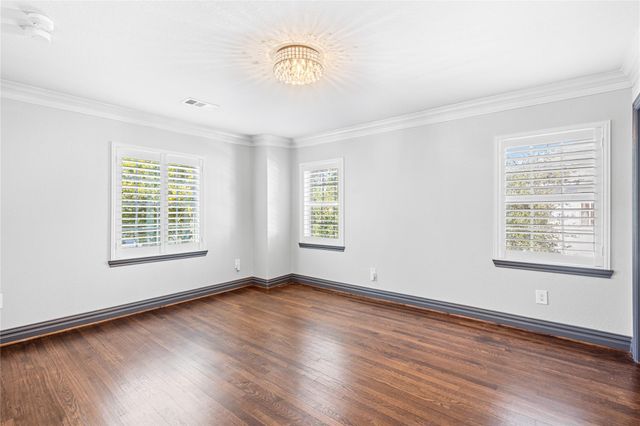 3217 Parkwood Drive, Houston, TX 77021