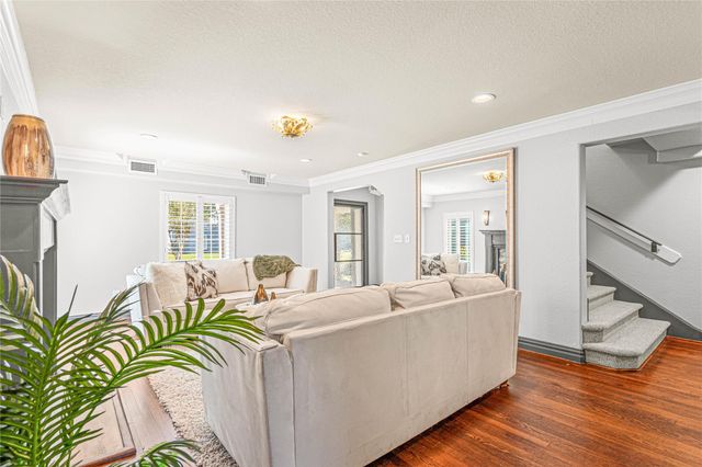 3217 Parkwood Drive, Houston, TX 77021