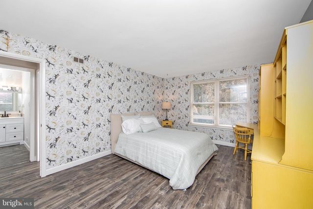 3045 HARBOUR DR, Palmyra, NJ 08065