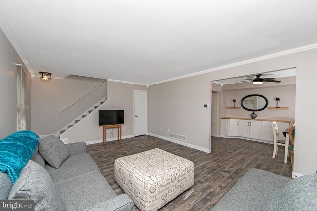 3045 HARBOUR DR, Palmyra, NJ 08065