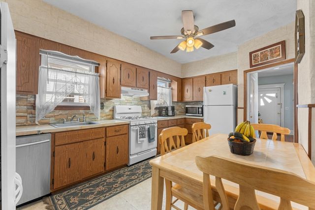 92 Sheridan Ave, Medford, MA 02155