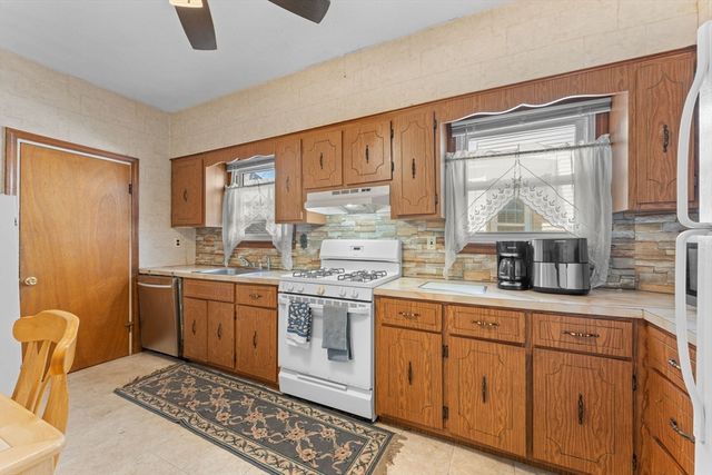 92 Sheridan Ave, Medford, MA 02155