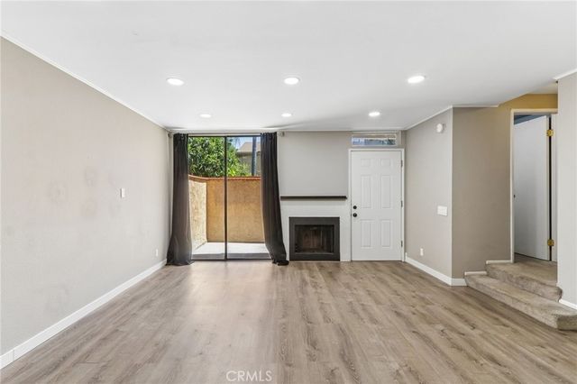 9600 Sylmar Avenue 19, Panorama City, CA 91402