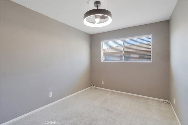 9600 Sylmar Avenue 19, Panorama City, CA 91402