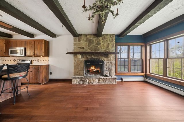 1925 S Main St, N Franklin Twp, PA 15301