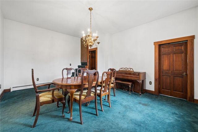 1925 S Main St, N Franklin Twp, PA 15301
