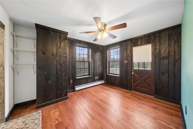 1925 S Main St, N Franklin Twp, PA 15301
