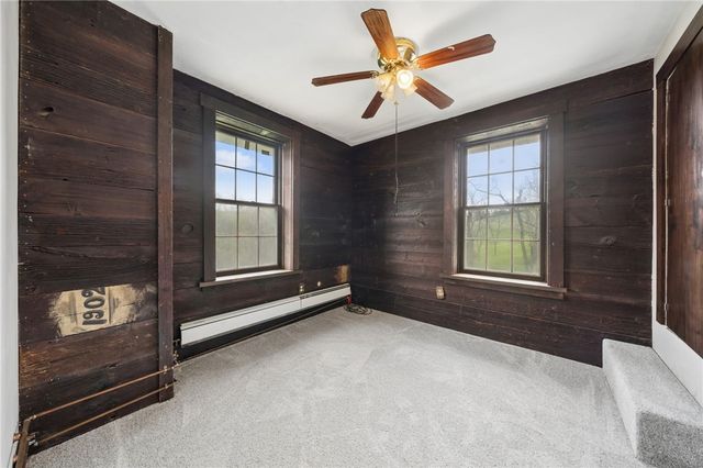 1925 S Main St, N Franklin Twp, PA 15301