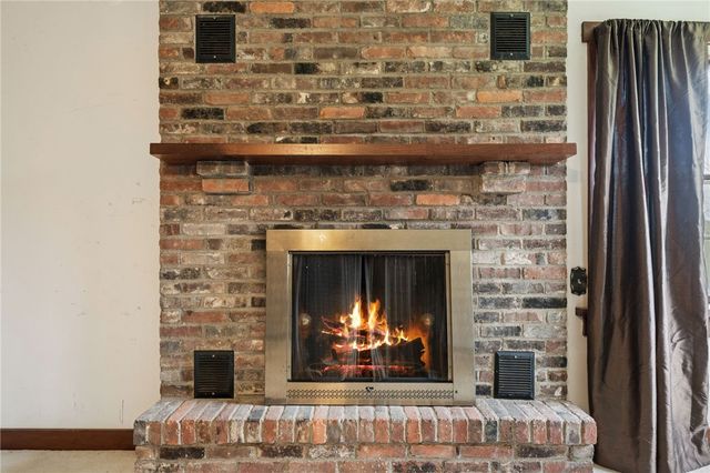 1925 S Main St, N Franklin Twp, PA 15301