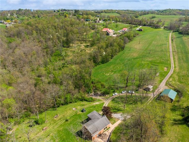 1925 S Main St, N Franklin Twp, PA 15301