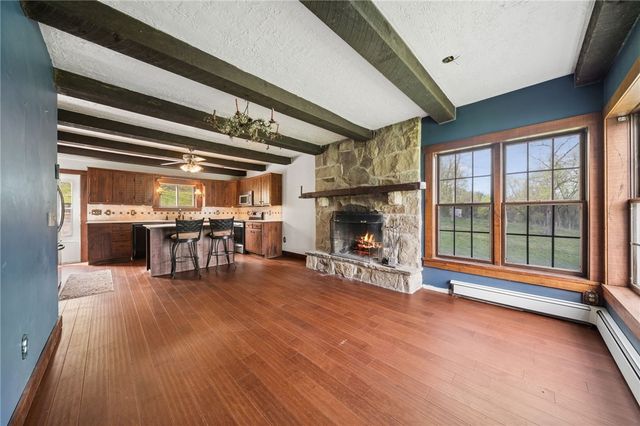 1925 S Main St, N Franklin Twp, PA 15301