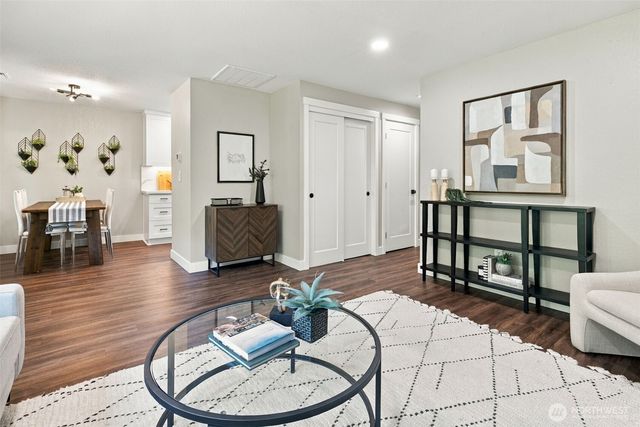6542 24th Avenue SW, Seattle, WA 98106