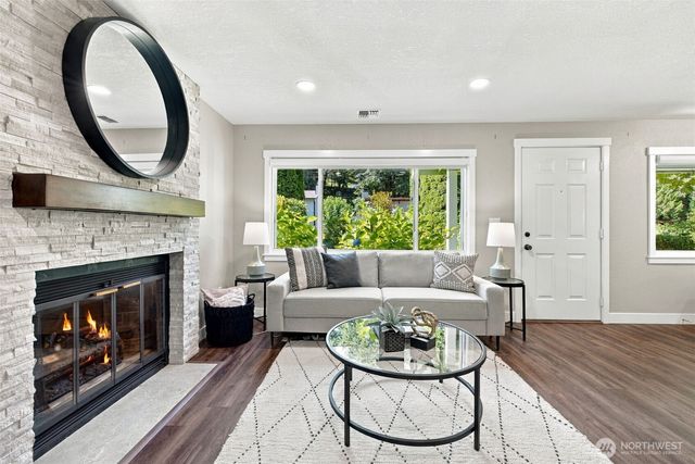 6542 24th Avenue SW, Seattle, WA 98106