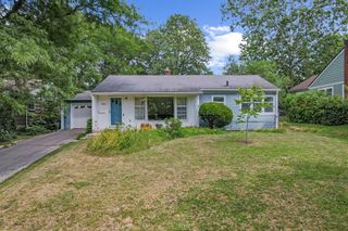 851 Mt Pleasant Avenue, Ann Arbor, MI 48103