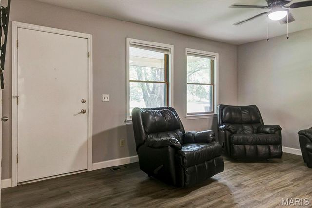 1 Towers Lane, St Charles, MO 63304