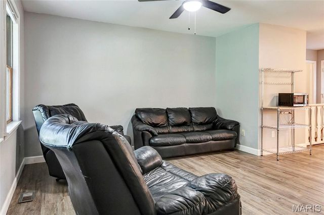 1 Towers Lane, St Charles, MO 63304