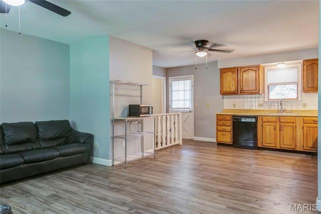 1 Towers Lane, St Charles, MO 63304