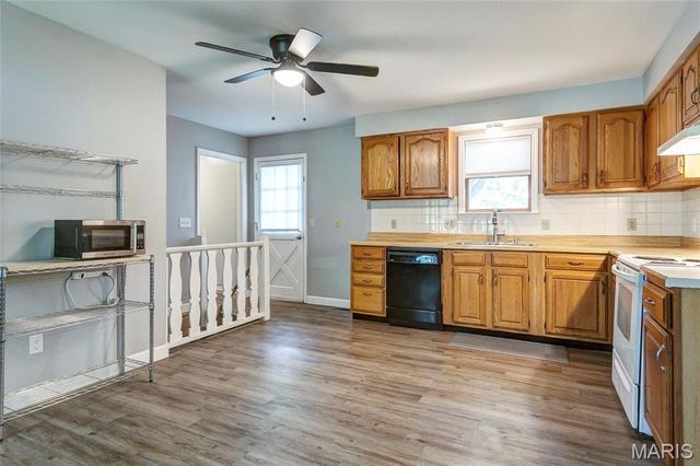 1 Towers Lane, St Charles, MO 63304