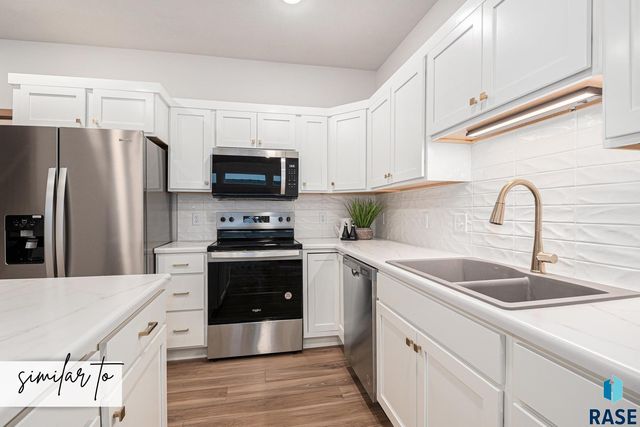 8016 E Tencate Pl, Sioux Falls, SD 57110